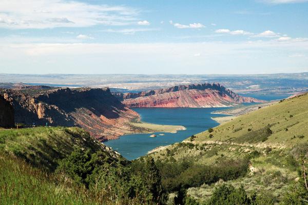 Evening view over Flaming Gorge Reservoir and its red cliffs